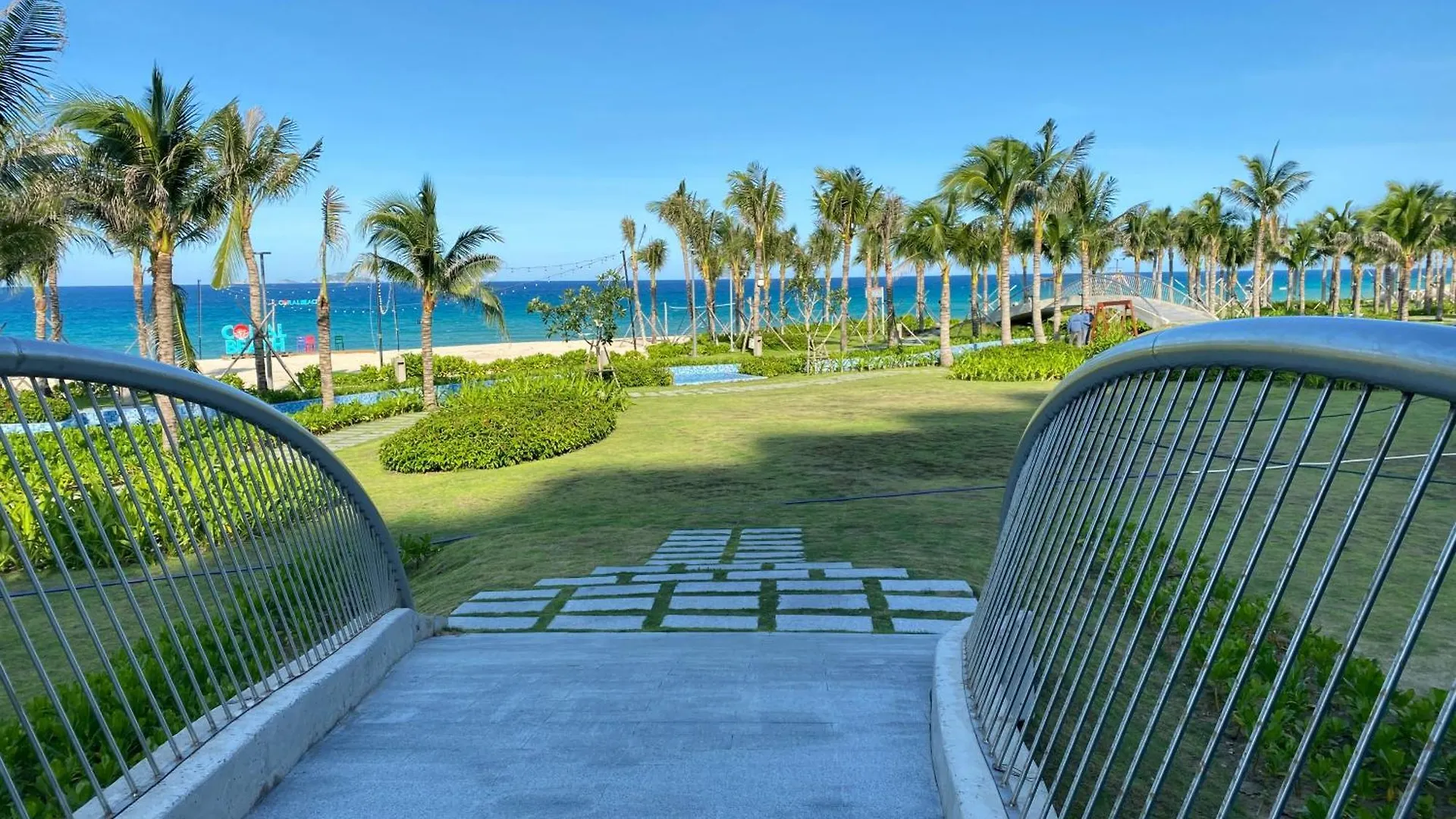 Apartment The Arena Cam Ranh Resort - Seaview